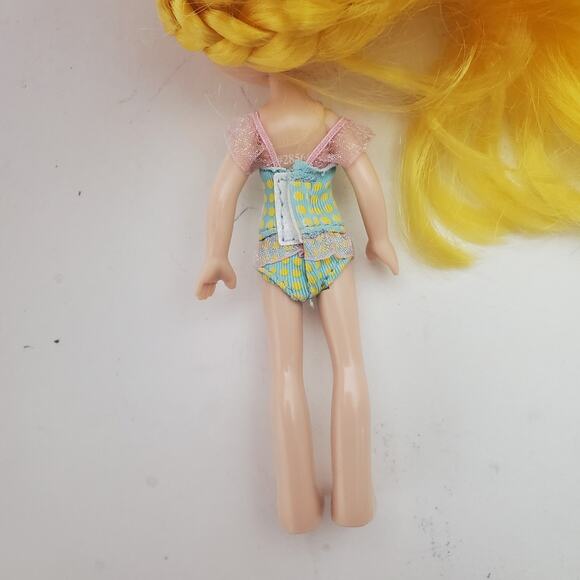 Strawberry Shortcake Doll Lemon Meringue 2008 - Picture 6 of 11